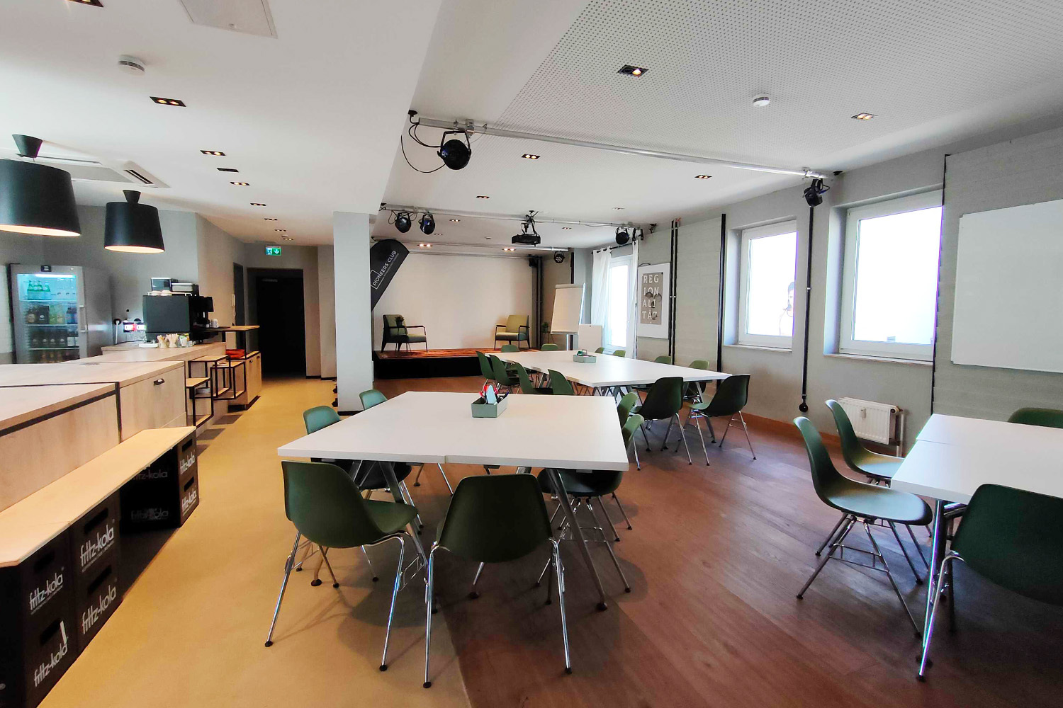 Event Space - Block Bestuhlung möglich